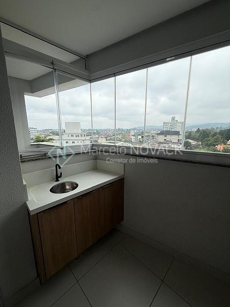 Apartamento mobiliado, 2 quartos sendo 1 suite, no Centro de Crici�ma 8