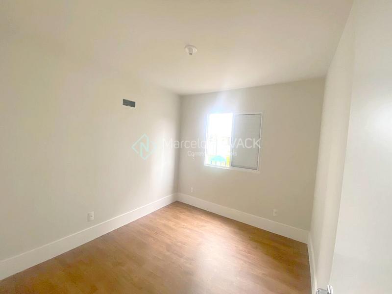 Apartamento em Criciuma no bairro Vera Cruz, 2 quartos, 1 su�te, piscina 13