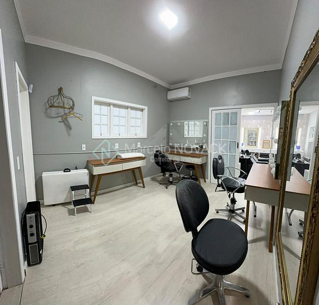 Casa Alvenaria, Comercial, Mobiliada, no Vera Cruz em Crici�ma. 7