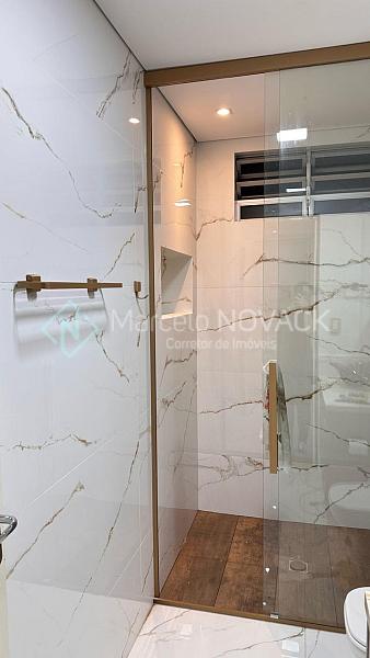 Casa Alvenaria, Comercial, Mobiliada, no Vera Cruz em Crici�ma. 27