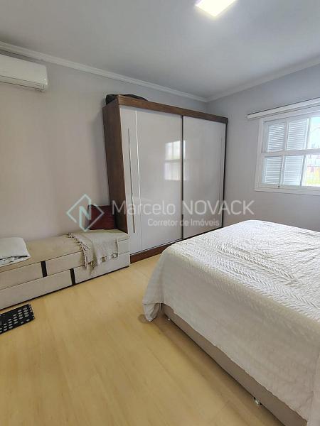 Casa Alvenaria, 3 quartos sendo 1 suite com Hidro, no Pinheirinho em Crici�ma. 14