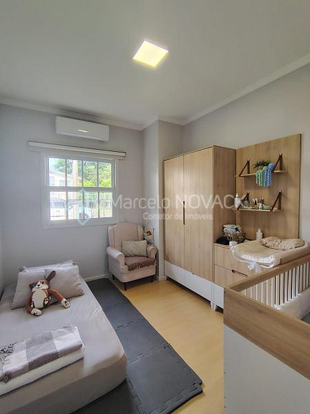 Casa Alvenaria, 3 quartos sendo 1 suite com Hidro, no Pinheirinho em Crici�ma. 15