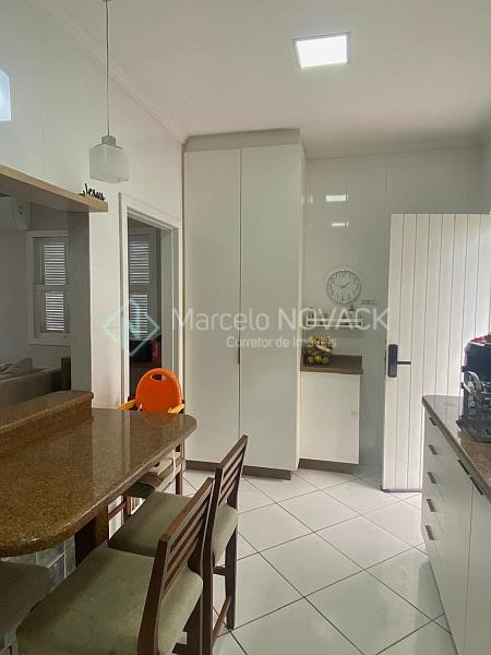 Casa Alvenaria, 3 quartos sendo 1 suite com Hidro, no Pinheirinho em Crici�ma. 10