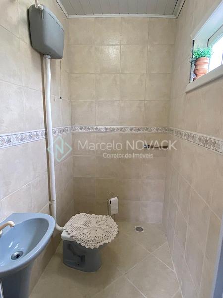Casa Alvenaria, 3 quartos sendo 1 suite com Hidro, no Pinheirinho em Crici�ma. 18