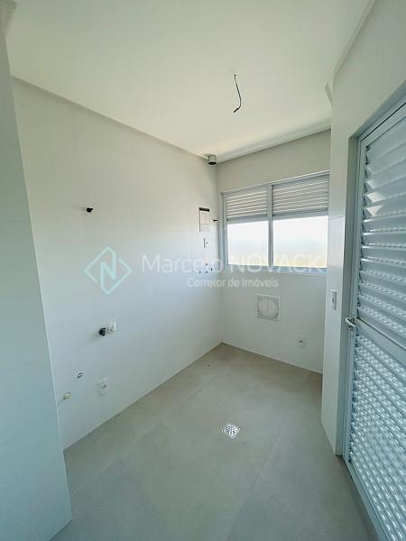 Apartamento Novo, 3 quartos, na Santa Barbara em Crici�ma. 15