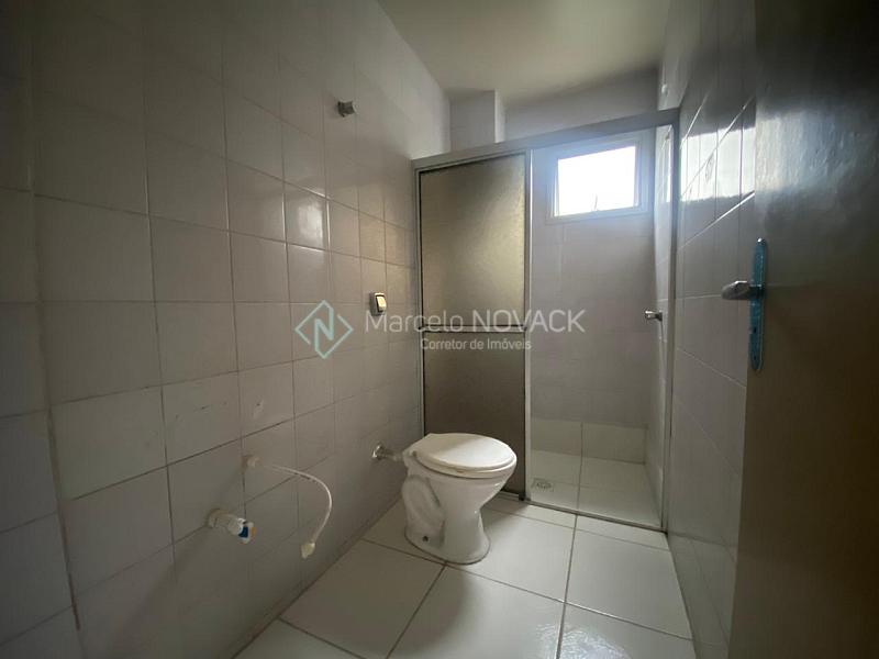 Apartamento 3 quartos sendo 1 suite no Centro de Crici�ma. 7