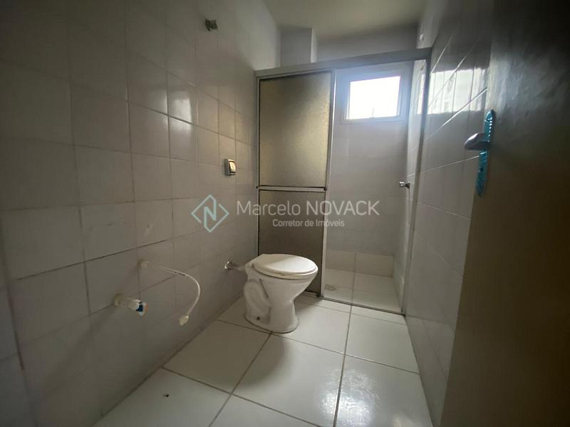 Apartamento 3 quartos sendo 1 suite no Centro de Crici�ma. 8