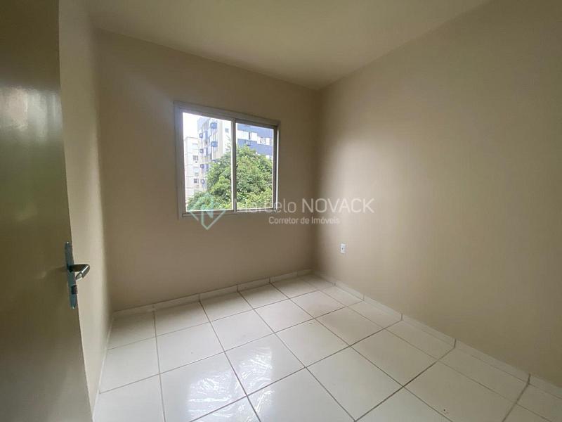 Apartamento 3 quartos sendo 1 suite no Centro de Crici�ma. 9