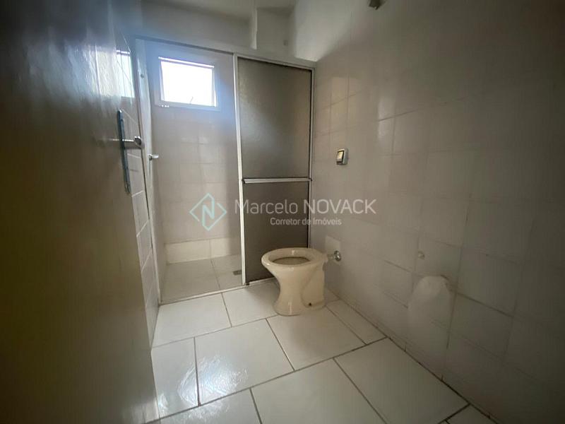 Apartamento 3 quartos sendo 1 suite no Centro de Crici�ma. 13