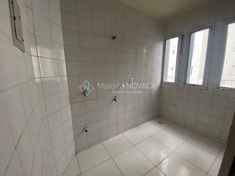 Apartamento 3 quartos sendo 1 suite no Centro de Crici�ma. 5