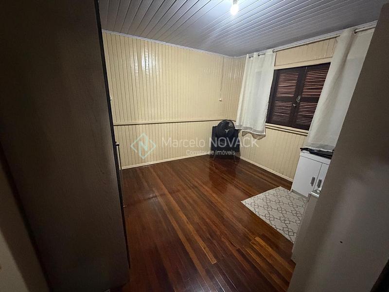 Casa Madeira 2 quartos no Naspolini em Crici�ma 15
