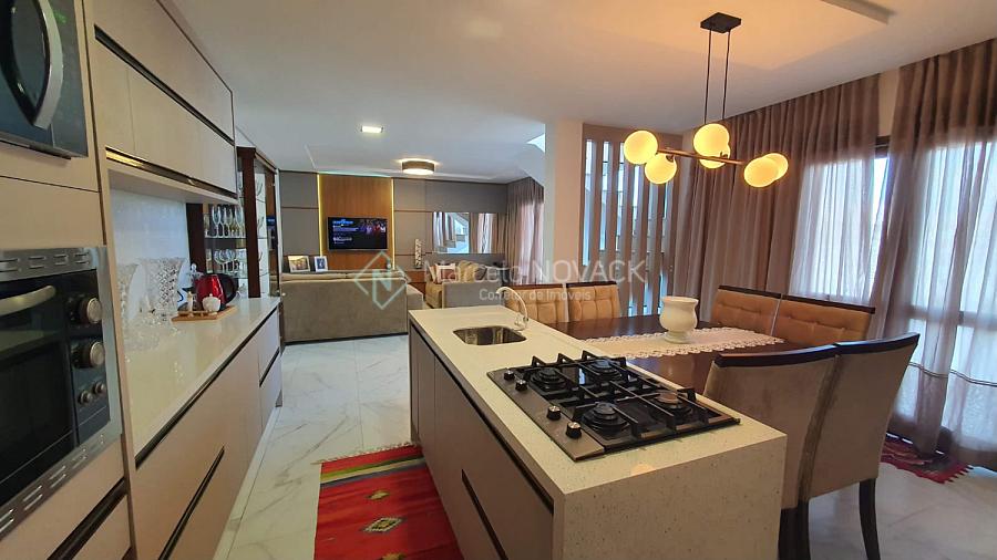 Casa de praia de alvenaria alto padr�o, mobiliada, piscina, linda, no Balne�rio Rinc�o 7