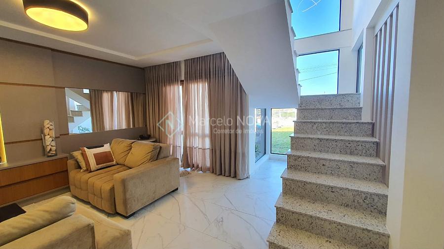 Casa de praia de alvenaria alto padr�o, mobiliada, piscina, linda, no Balne�rio Rinc�o 3