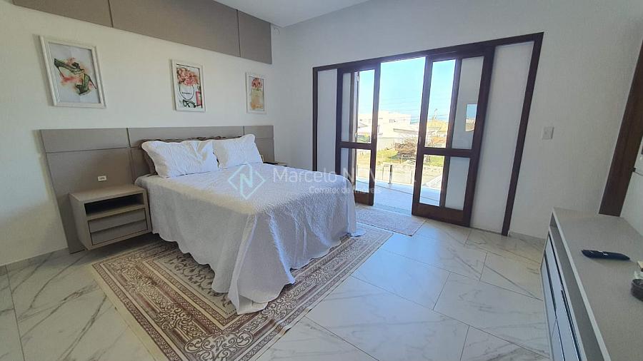 Casa de praia de alvenaria alto padr�o, mobiliada, piscina, linda, no Balne�rio Rinc�o 13