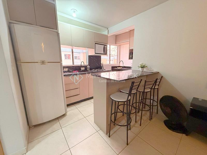 Apartamento semi mobiliado no S�o Defende em Crici�ma, 2 quartos 4