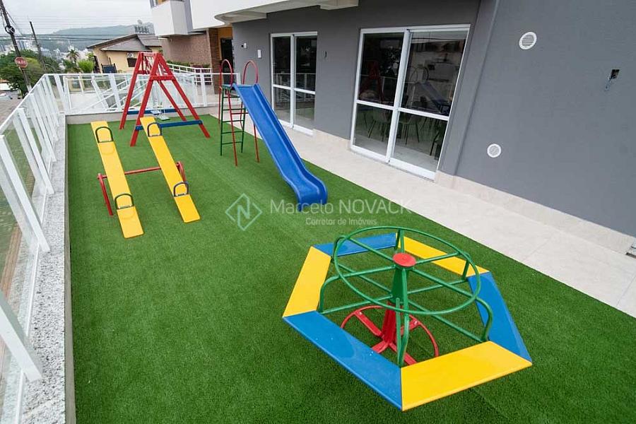 Apartamento 3 quartos sendo 1 suite no S�o Crist�v�o em Crici�ma. 23