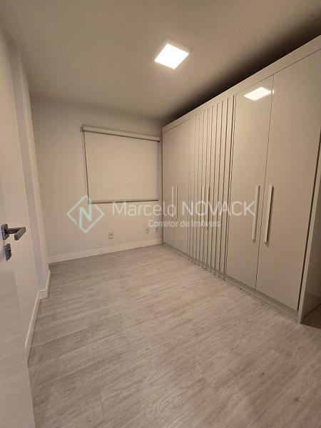 Apartamento 3 quartos sendo 1 suite no S�o Crist�v�o em Crici�ma. 7