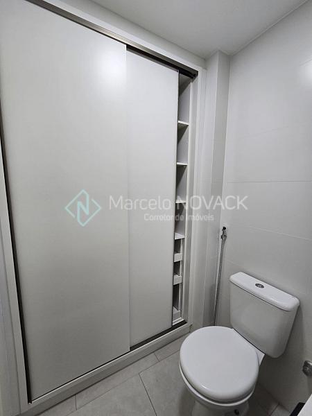 Apartamento 3 quartos sendo 1 suite no S�o Crist�v�o em Crici�ma. 8