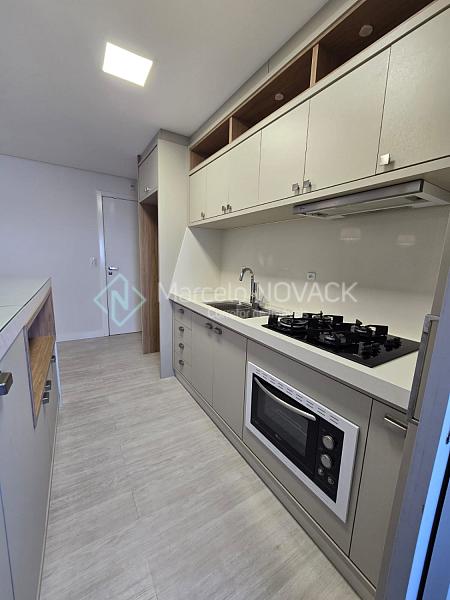 Apartamento 3 quartos sendo 1 suite no S�o Crist�v�o em Crici�ma. 16