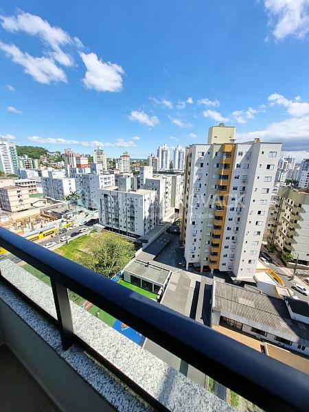 Apartamento Crici�ma Comerci�rio 3 quartos sendo 1 su�te Semi mobiliado 17