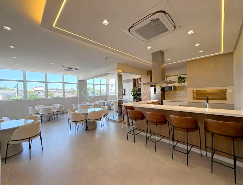 Apartamento no Centro de I�ara, 3 quartos sendo 1 su�te e 2 vagas 23