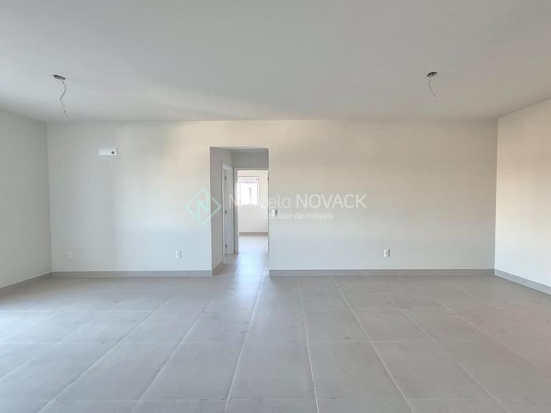 Apartamento no Centro de I�ara, 3 quartos sendo 1 su�te e 2 vagas 2