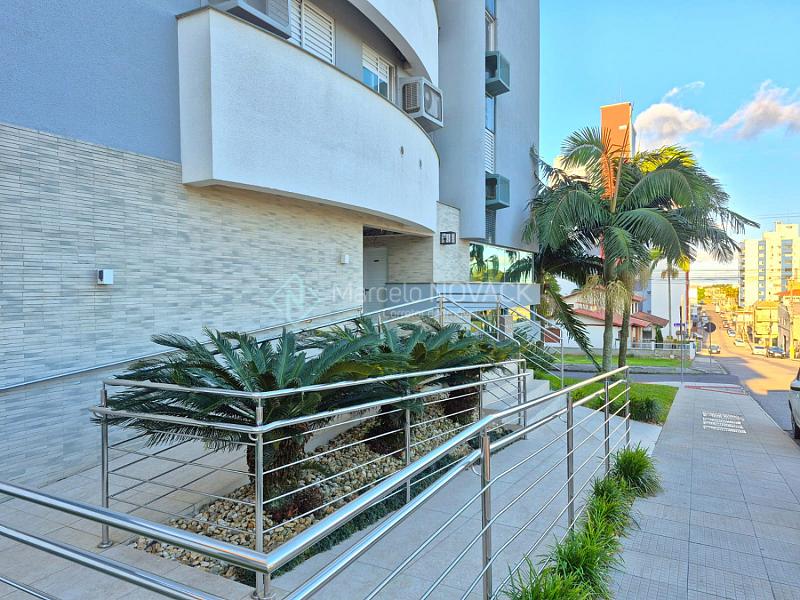 Apartamento 3 quartos sendo 1 su�te no Centro de I�ara 2