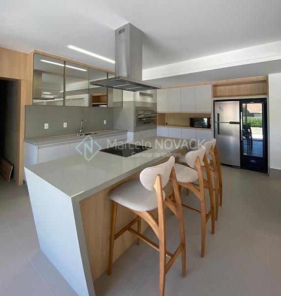 Apartamento no Centro em Crici�ma 3 quartos sendo 1 su�te 12