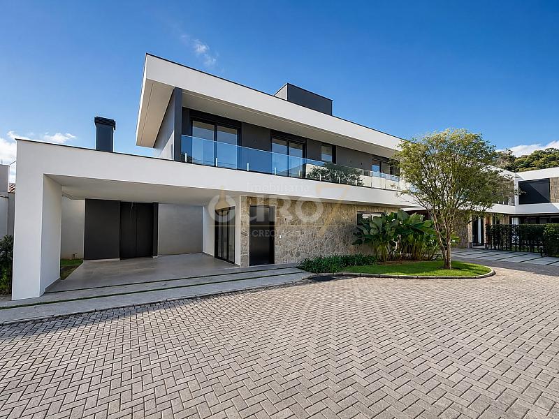 CASA EM CONDOMINIO FECHADO - JOINVILLE SC! 1