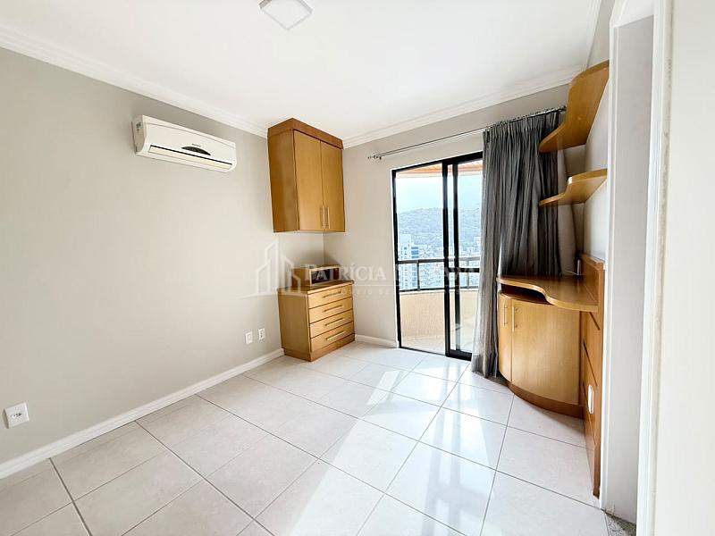 Loca��o anual 3 quartos, centro Balne�rio Cambori� 23