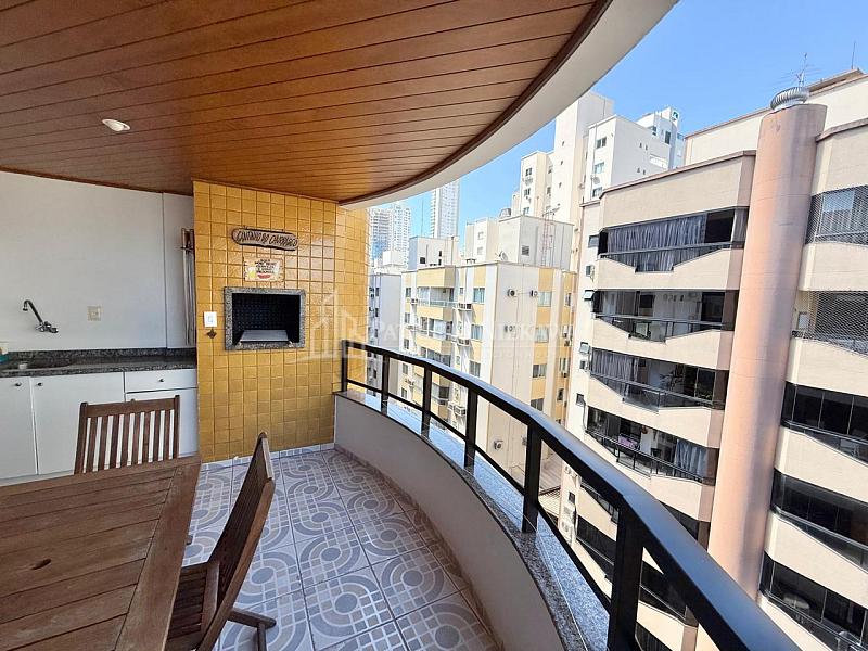 Loca��o temporada: 3 quartos churrasqueira Balne�rio Cambori� 2