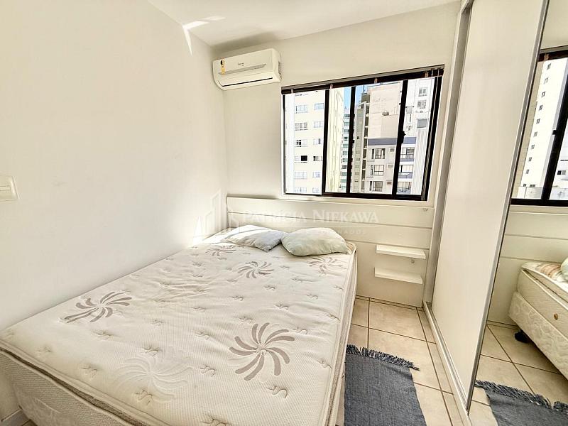 Loca��o temporada: 3 quartos churrasqueira Balne�rio Cambori� 10