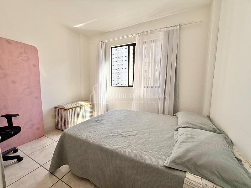 Loca��o temporada: 3 quartos churrasqueira Balne�rio Cambori� 12