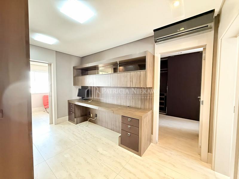 Cobertura horizontal a venda com 3 suites Balne�rio Cambori� 26