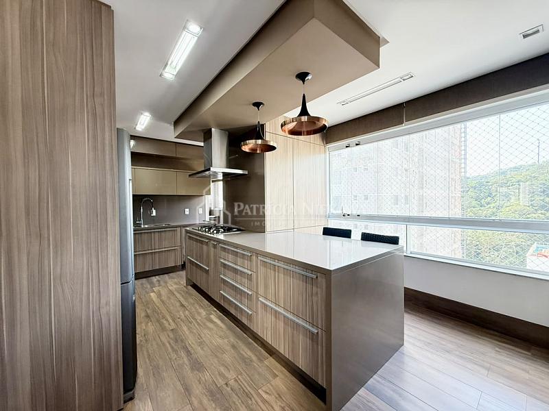 Temporada: Cobertura horizontal 3 suites Balne�rio Cambori� 9