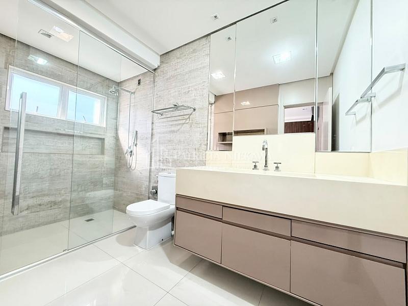 Temporada: Cobertura horizontal 3 suites Balne�rio Cambori� 41
