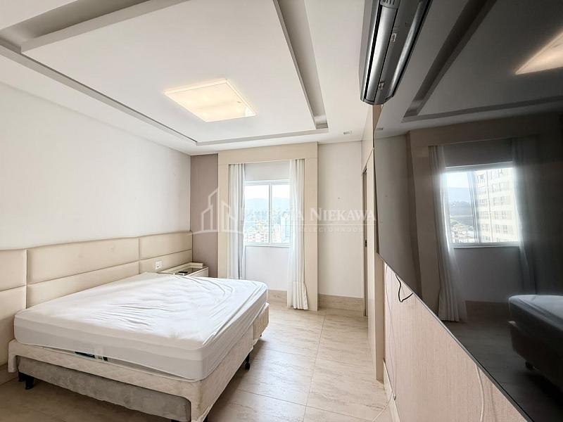 Temporada: Cobertura horizontal 3 suites Balne�rio Cambori� 47