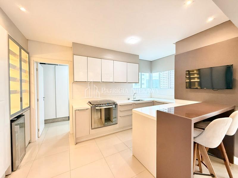 Loca��o anual 3 suites centro Balne�rio Cambori� 10