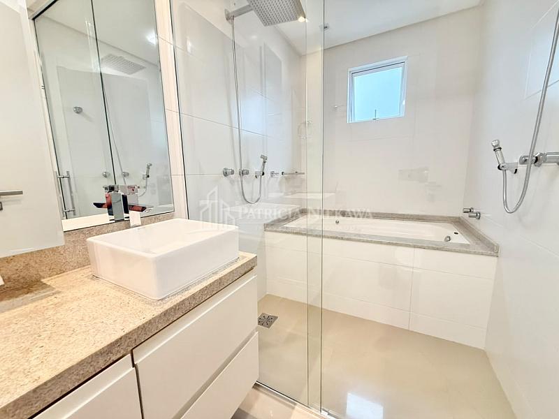 Loca��o anual 3 suites centro Balne�rio Cambori� 26