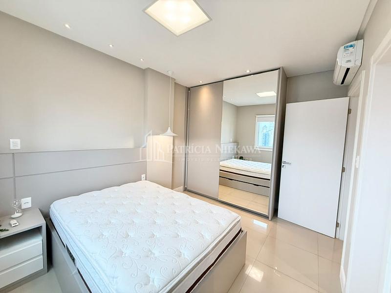 Loca��o anual 3 suites centro Balne�rio Cambori� 33