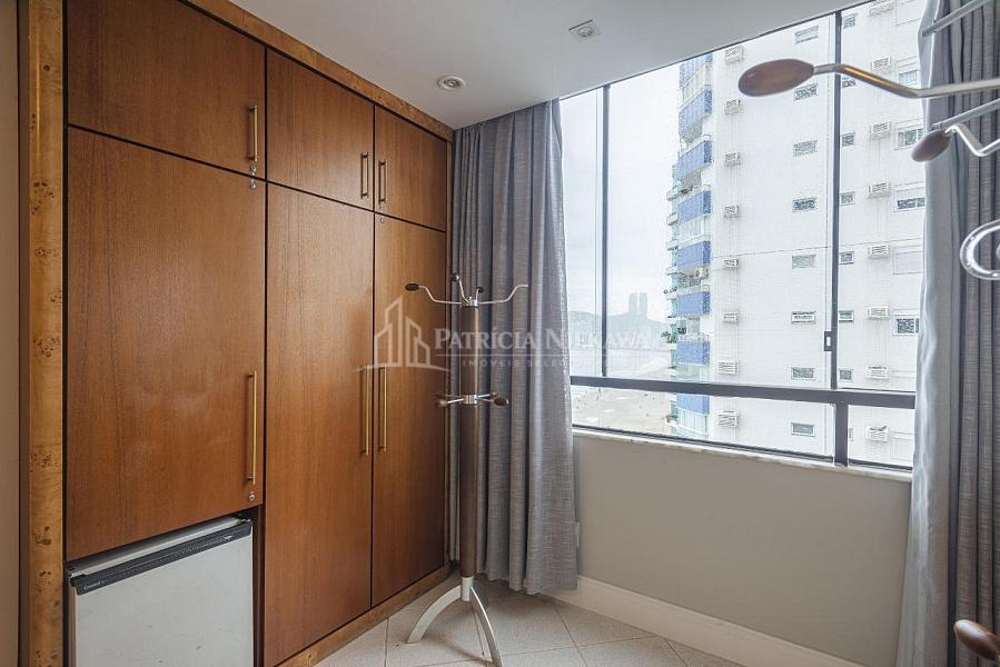 Loca��o temporada: 4 quartos frente mar Balne�rio Cambori� 44