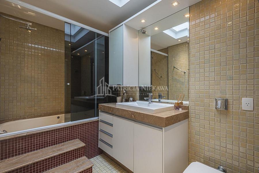 Loca��o temporada: 4 quartos frente mar Balne�rio Cambori� 30