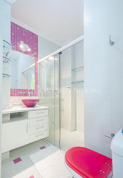 Loca��o temporada: 4 quartos frente mar Balne�rio Cambori� 47