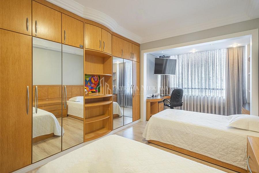 Loca��o temporada: 4 quartos frente mar Balne�rio Cambori� 42