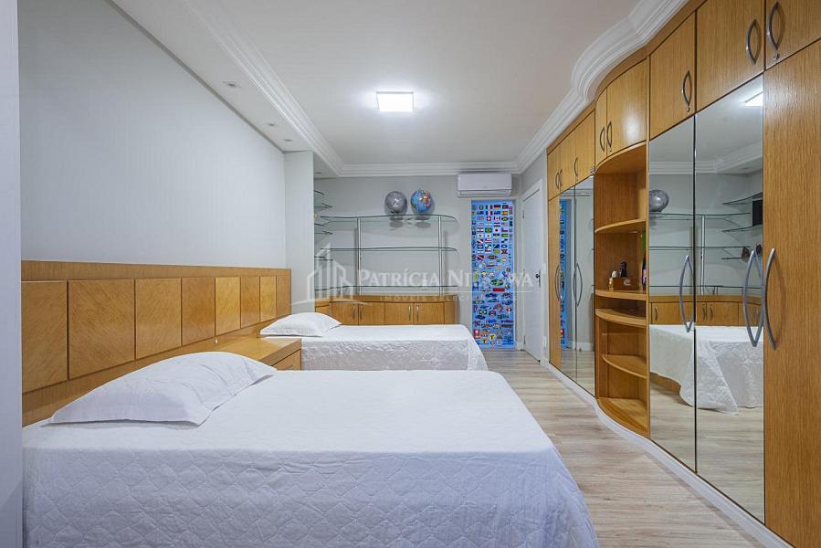 Loca��o temporada: 4 quartos frente mar Balne�rio Cambori� 39