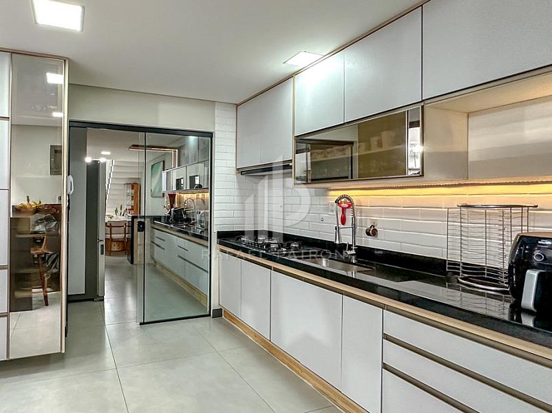 Guarapari - Casa Duplex Maravilhosa 4 Dormit�rios 177m²  - Praia Do morro 29