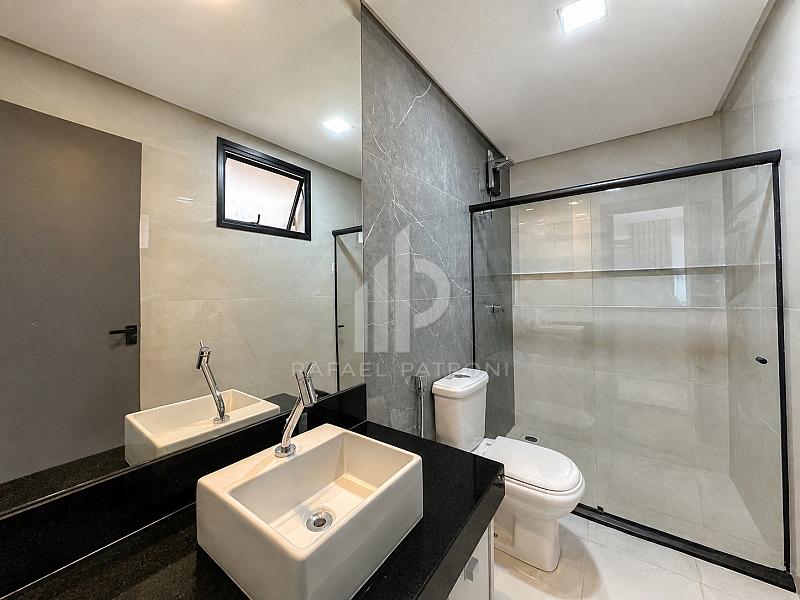 Guarapari - Casa Duplex Maravilhosa 4 Dormit�rios 177m²  - Praia Do morro 15