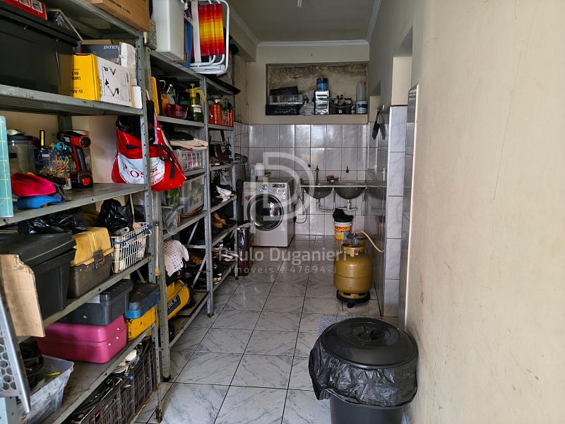Quintal e servi�o casa 5