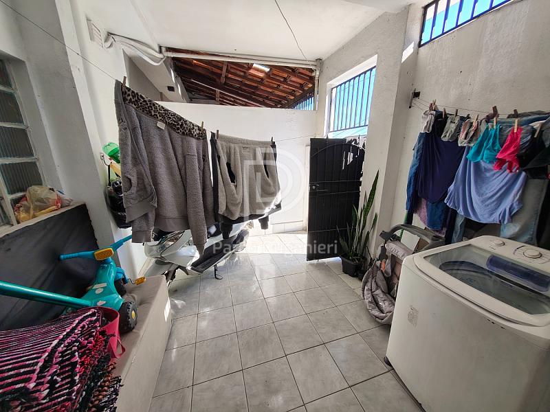 �rea de servi�o casa 3