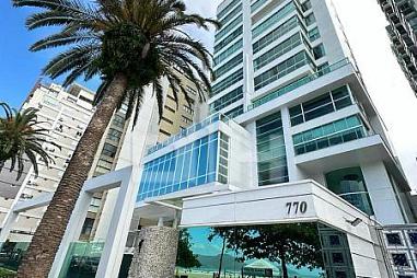 Apartamento com 3 quartos à venda, 316m², 3 banheiros, 4 garagens - Centro - Balneário Camboriú